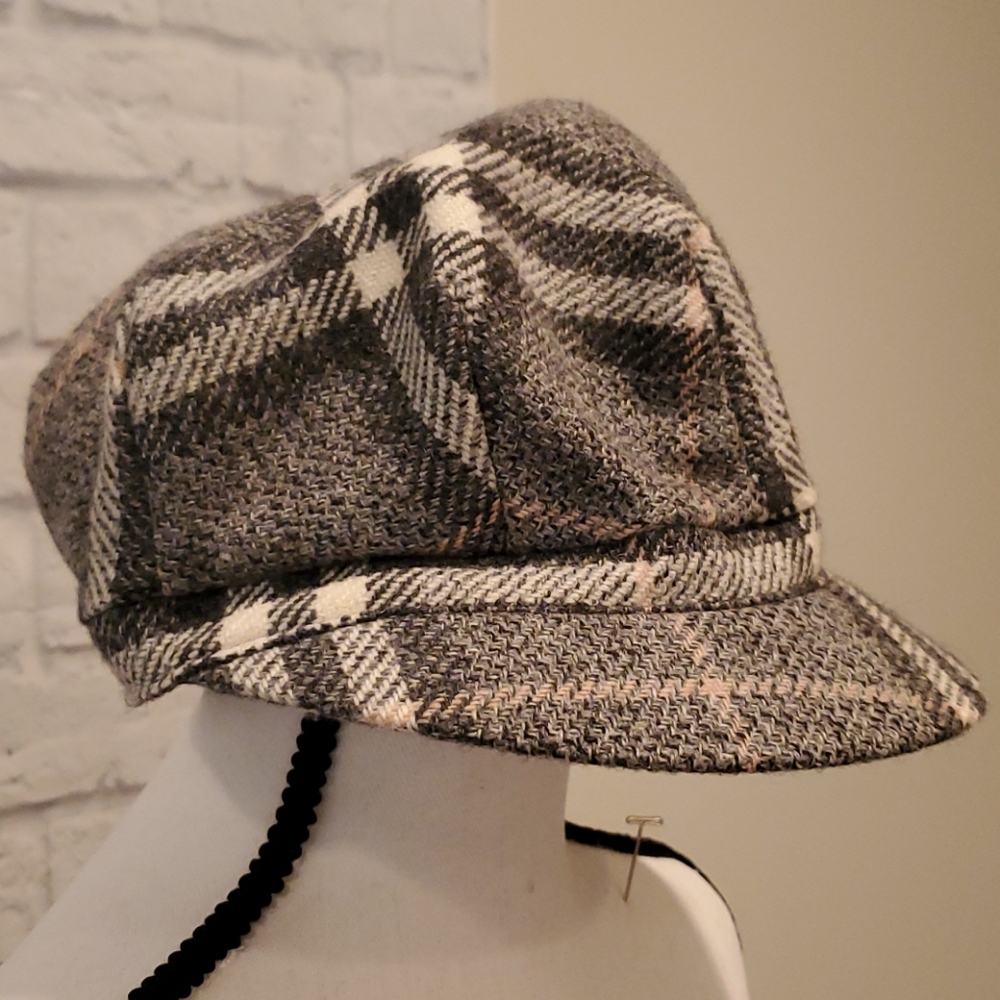 Burberry plaid wool cap, sz L